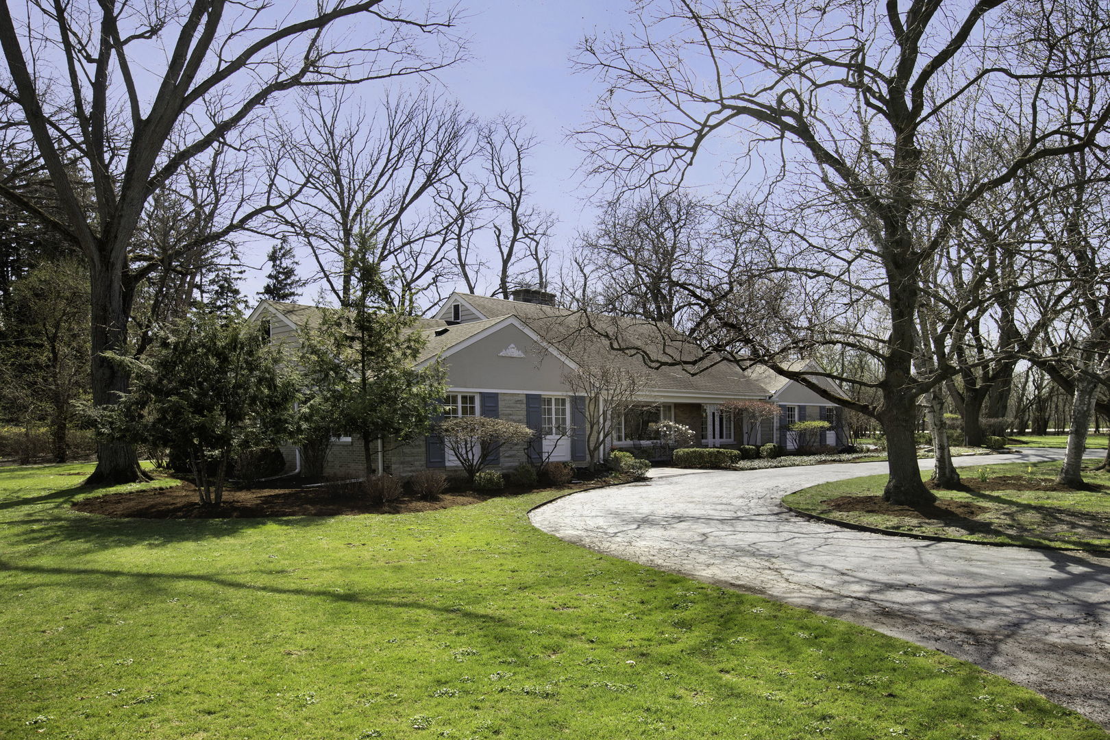 835 Timberline Drive