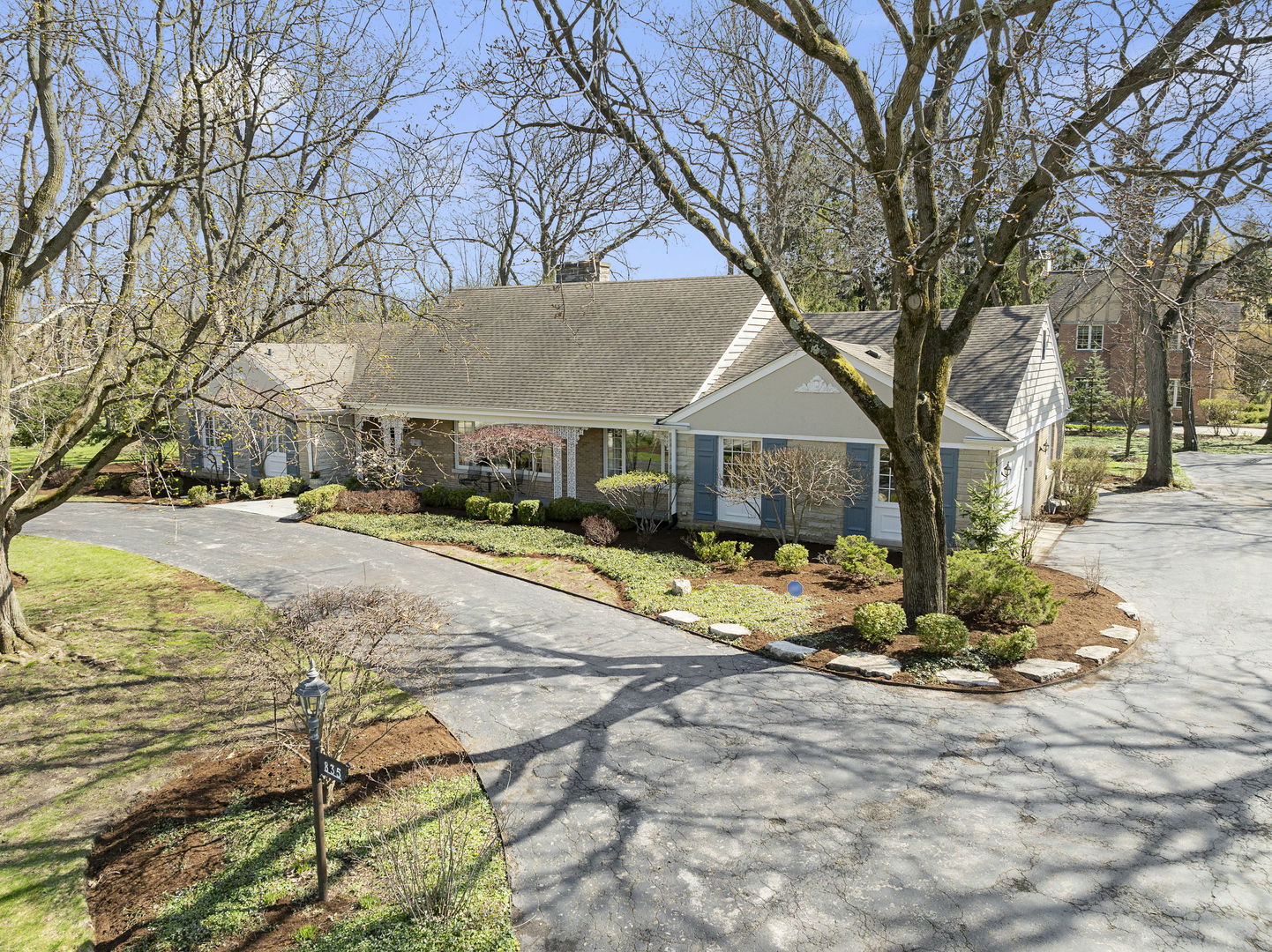 835 Timberline Drive