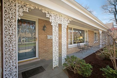 Tiny photo for 835 Timberline Drive, Glenview, IL 60025 (MLS # 12616091)