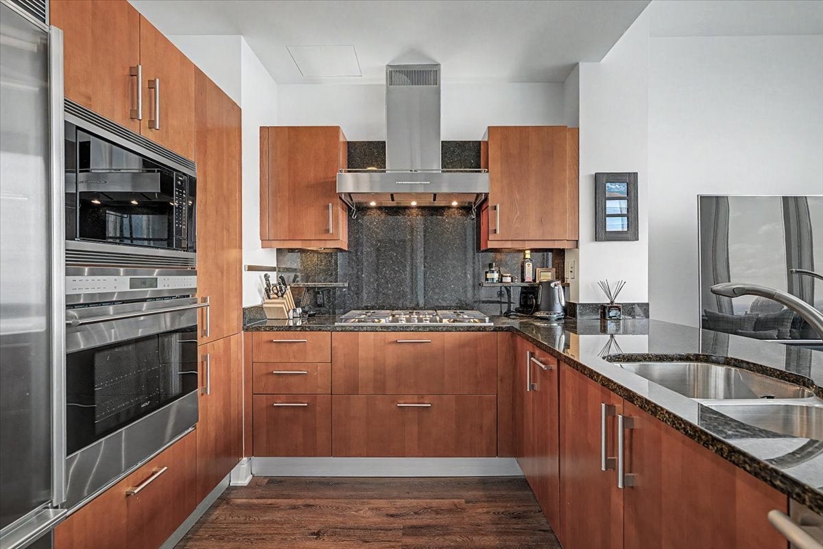 401 N Wabash Avenue 39i