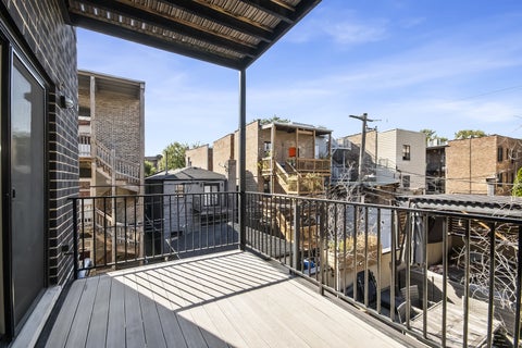 Tiny photo for 2046 W Rice Street #2, Chicago, IL 60622 (MLS # 12754105)