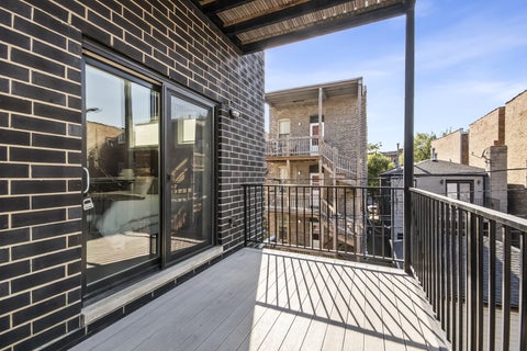 Tiny photo for 2046 W Rice Street #2, Chicago, IL 60622 (MLS # 12754105)