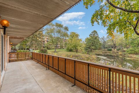 Tiny photo for 8025 Woodglen Lane #108, Downers Grove, IL 60516 (MLS # 12503087)