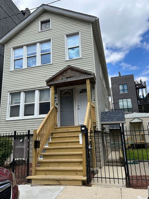 1538 W Fry Street Chicago IL 60642