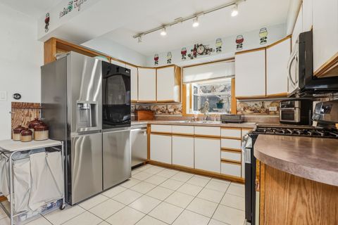 Tiny photo for 11S450 Carpenter Street, Lemont, IL 60439 (MLS # 12543604)