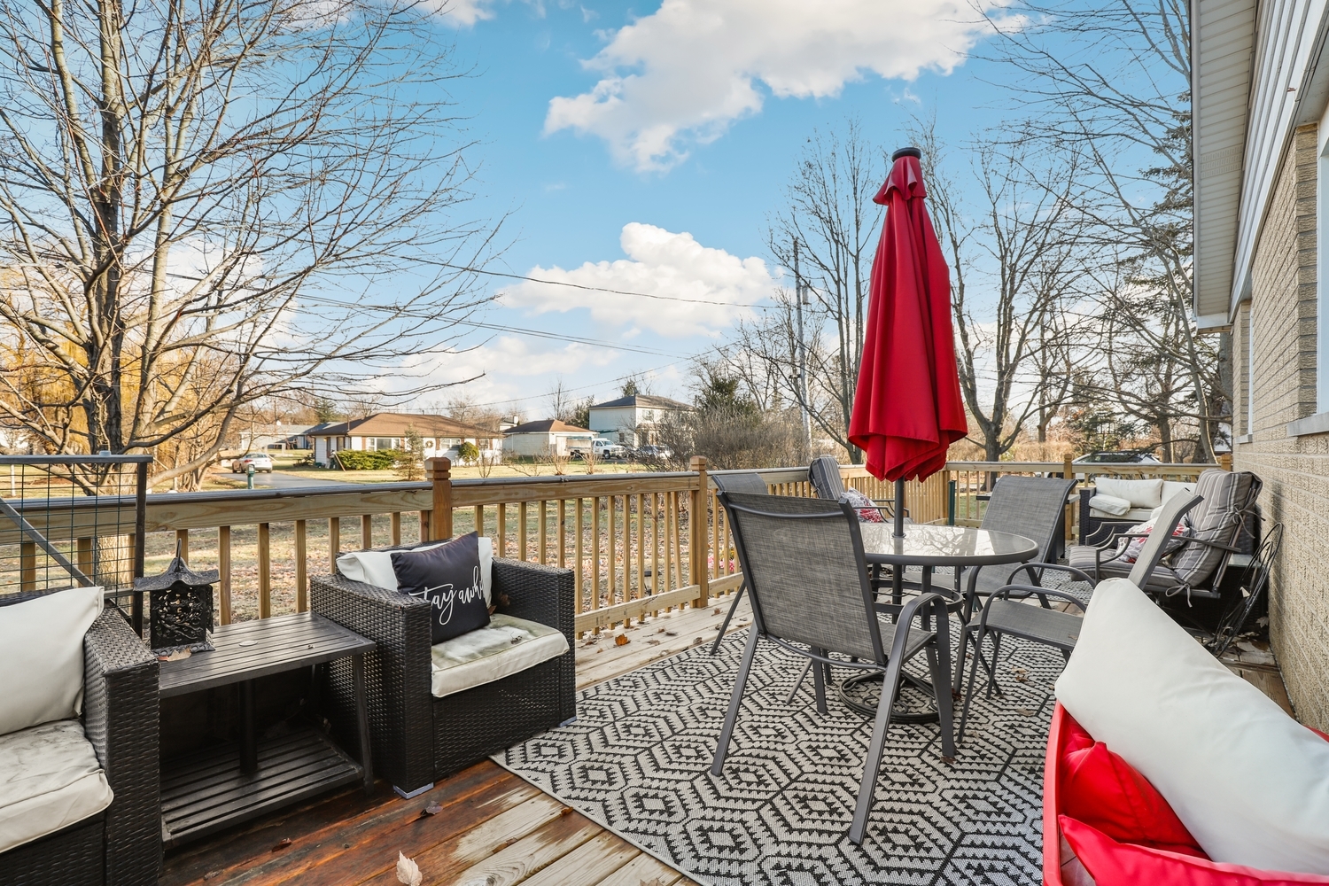 11S450 Carpenter Street