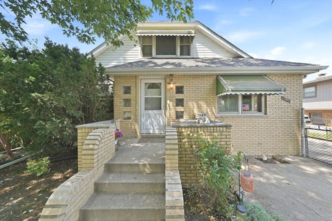 Tiny photo for 7048 W 72nd Place, Chicago, IL 60638 (MLS # 12702679)