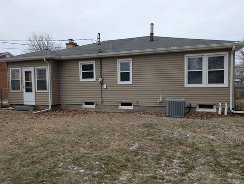 Tiny photo for 3832 27th Avenue, Rock Island, IL 61201 (MLS # 12549819)