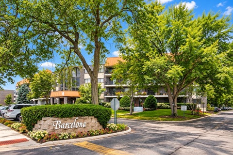 Photo of 9530 Lamon Avenue #316, Skokie, IL 60077 (MLS # 12756162)
