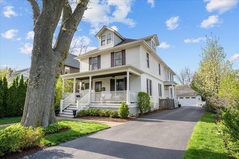 Photo of Lake Forest, IL 60045 (MLS # 12529910)