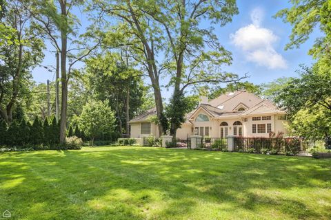 Tiny photo for 260 Beech Street, Highland Park, IL 60035 (MLS # 12586883)