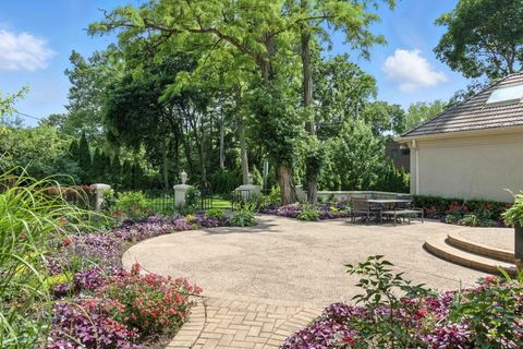 Tiny photo for 260 Beech Street, Highland Park, IL 60035 (MLS # 12586883)