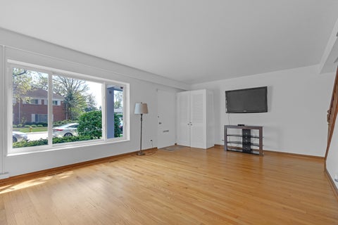 Tiny photo for 1534 Palmgren Drive, Glenview, IL 60025 (MLS # 12682979)
