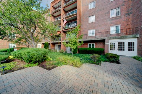 515 N Main Street 5F-S Glen Ellyn IL 60137