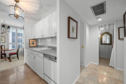 Tiny photo for 260 E Chestnut Street #512, Chicago, IL 60611 (MLS # 12791611)