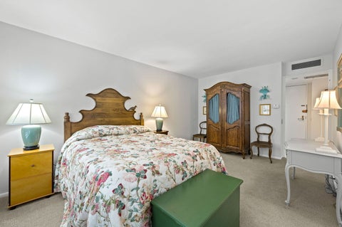 Tiny photo for 260 E Chestnut Street #512, Chicago, IL 60611 (MLS # 12791611)