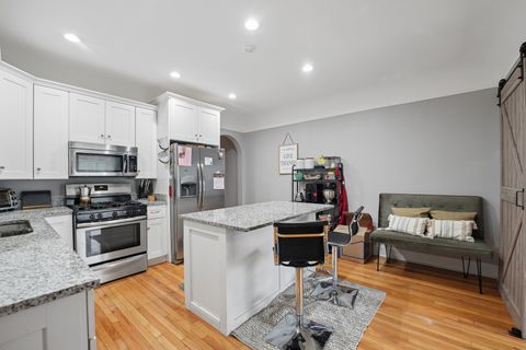 Tiny photo for 6926 S Paxton Avenue #1N, Chicago, IL 60649 (MLS # 12581313)