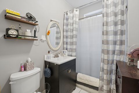 Tiny photo for 6926 S Paxton Avenue #1N, Chicago, IL 60649 (MLS # 12581313)