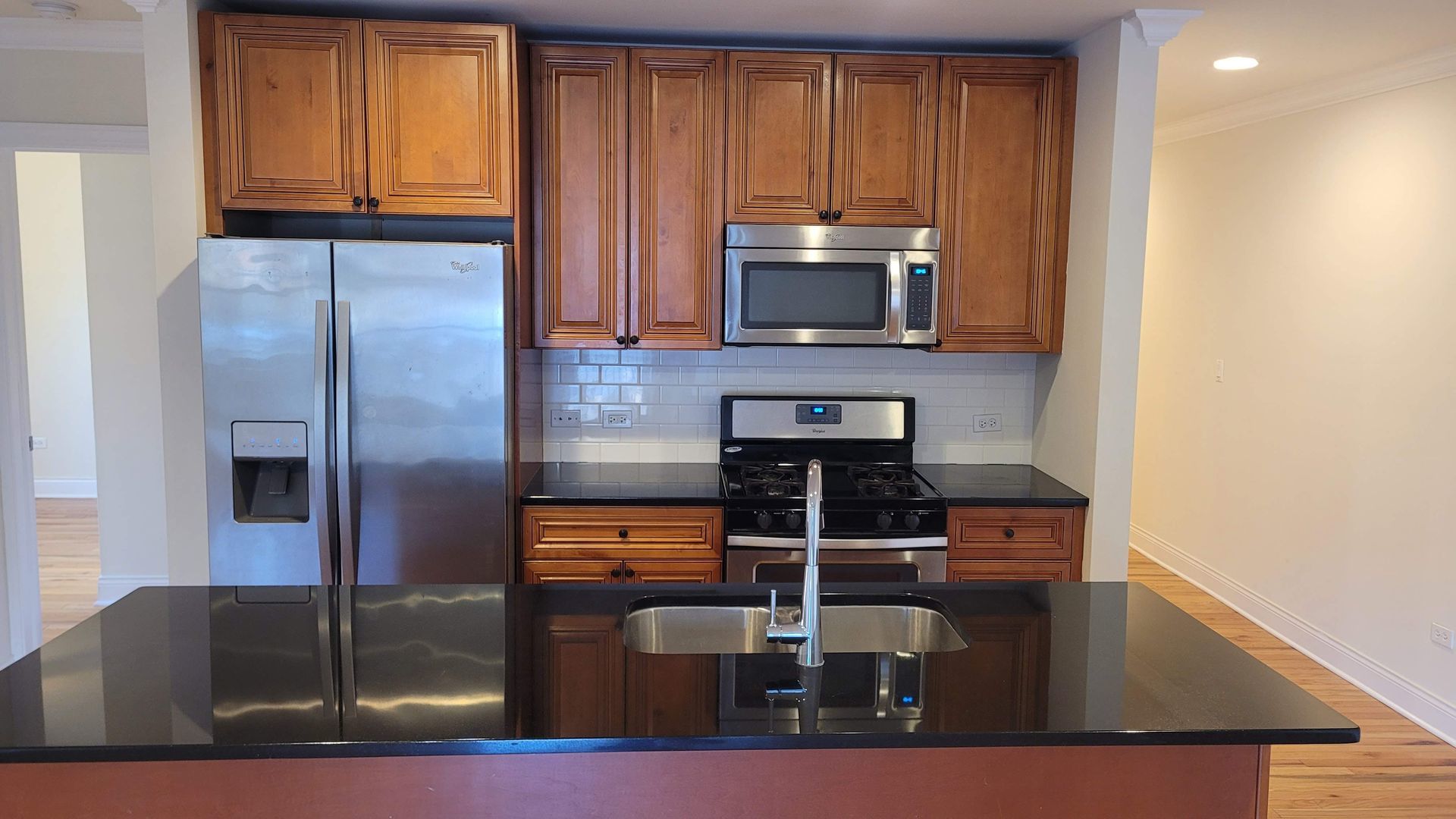 4520 N Beacon Street 401