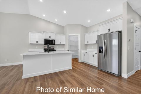 Tiny photo for 450 N 2ND Avenue, Eldridge, IA 52748 (MLS # 12581266)