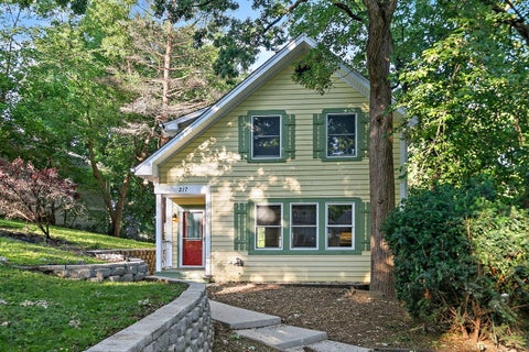 Photo of 217 Hillside Drive, Island Lake, IL 60042 (MLS # 12678784)