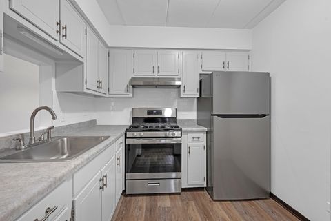 Tiny photo for 7010 W 110th Street #6, Worth, IL 60482 (MLS # 12537593)