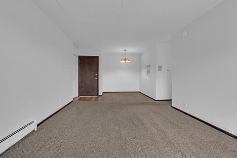 Tiny photo for 7010 W 110th Street #6, Worth, IL 60482 (MLS # 12537593)