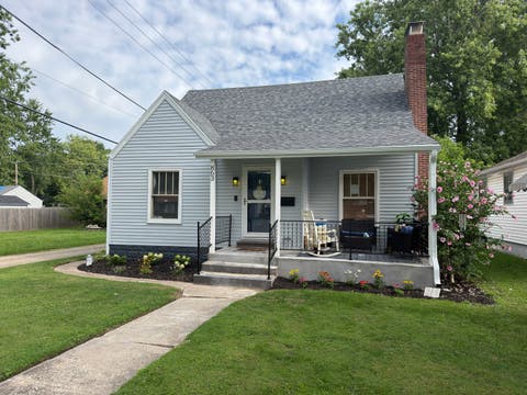 Photo of 863 W Williams Street, Kankakee, IL 60901 (MLS # 12498918)