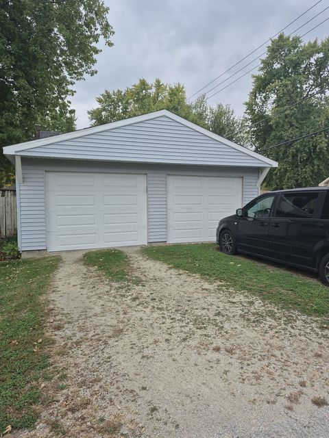 Tiny photo for 863 W Williams Street, Kankakee, IL 60901 (MLS # 12498918)