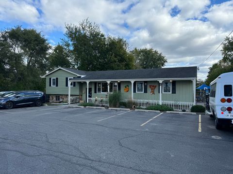 4717 W Crystal Lake Road McHenry IL 60050
