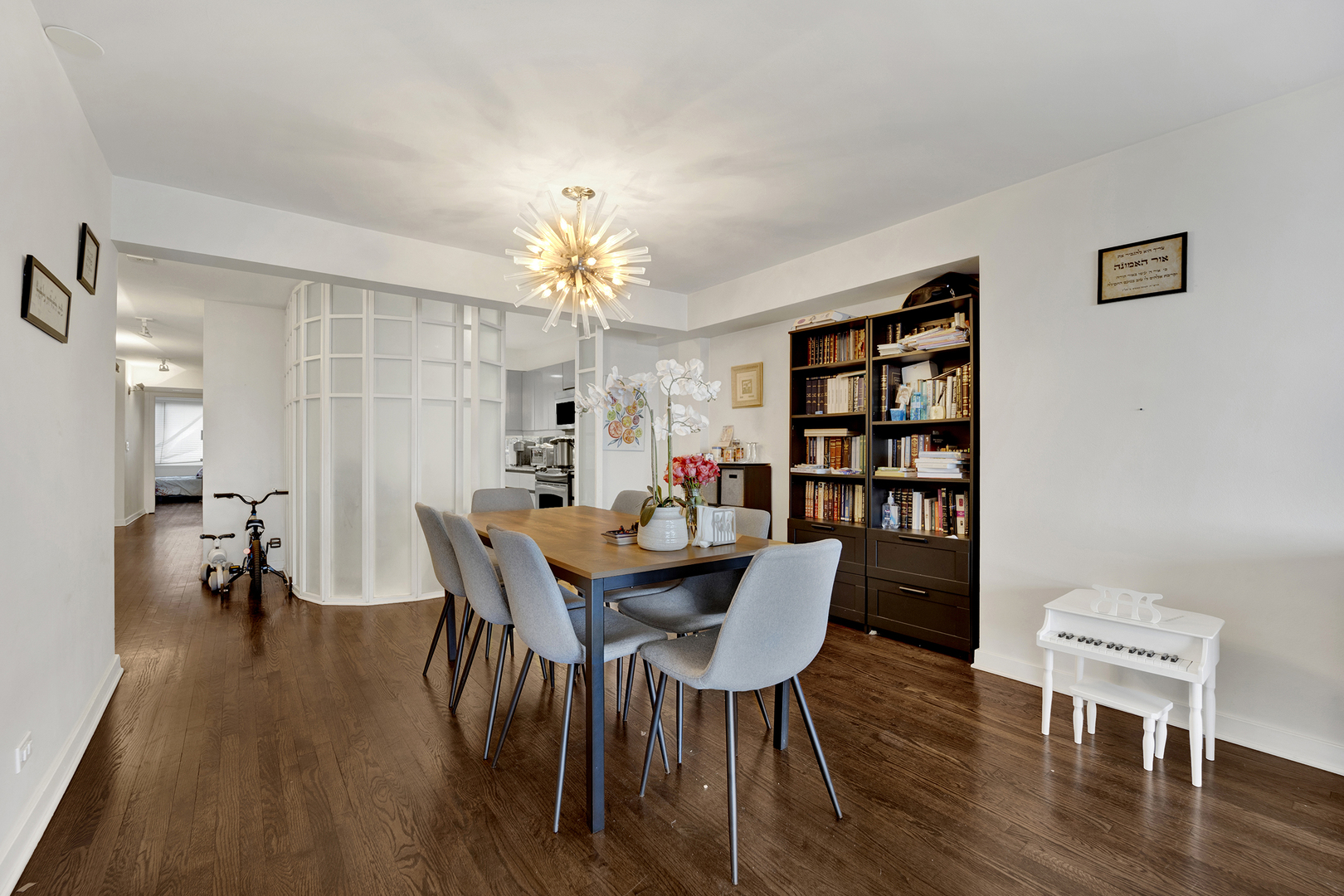 1440 N LAKE SHORE Drive 4BD