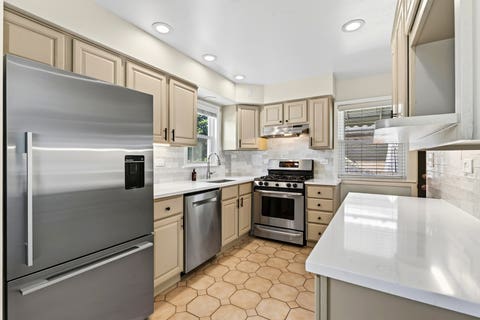 Tiny photo for 1050 Cedar Street, Park Ridge, IL 60068 (MLS # 12719296)