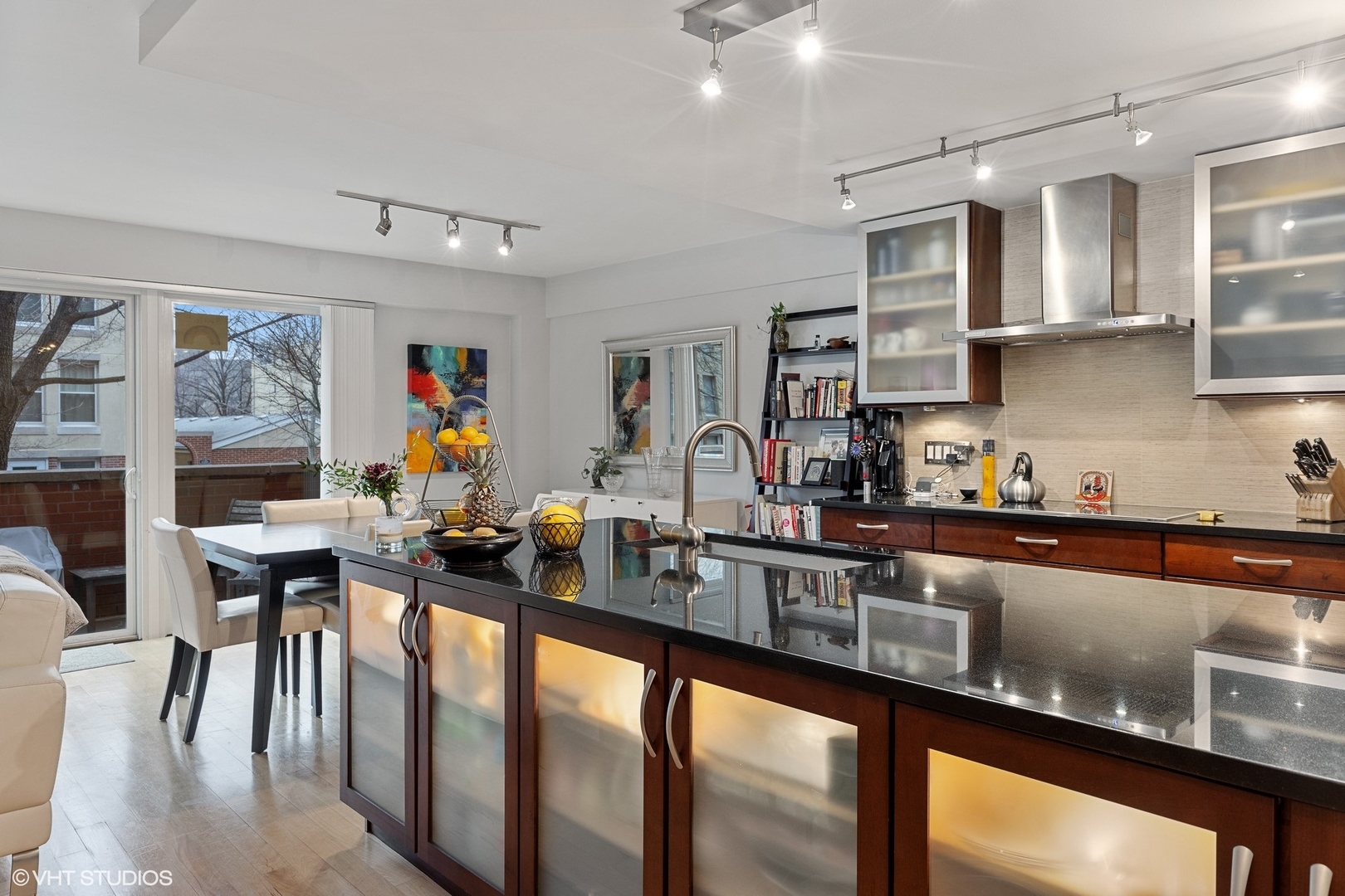 1169 S Plymouth Court 119