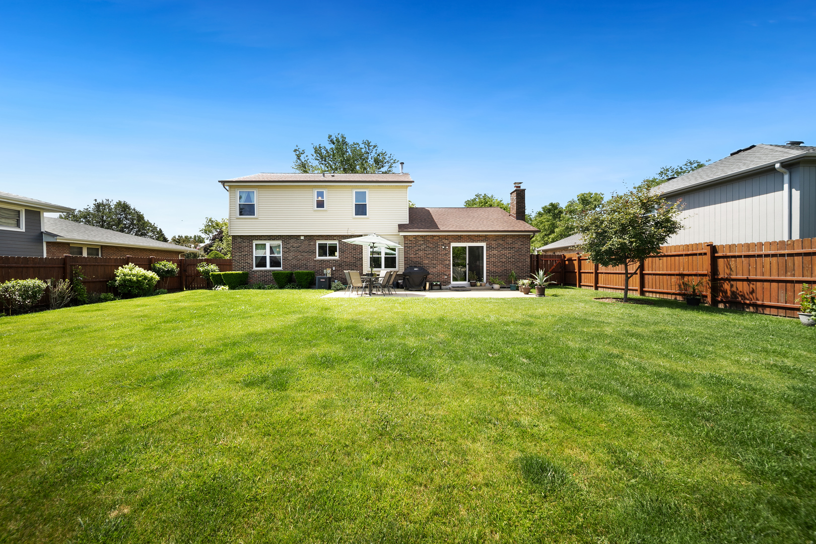 20W428 Westminster Drive
