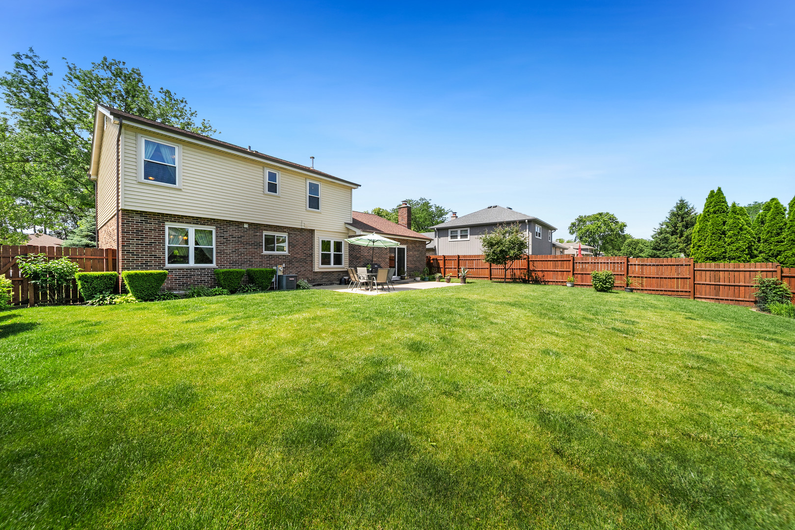 20W428 Westminster Drive