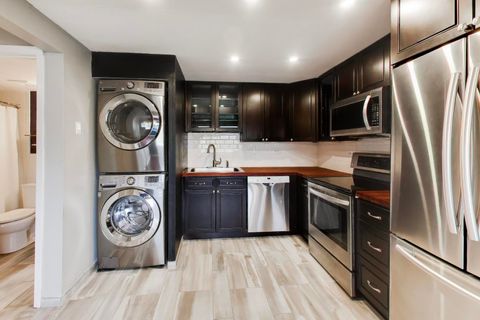 Tiny photo for 324 Klein Creek Court #A, Carol Stream, IL 60188 (MLS # 12608940)