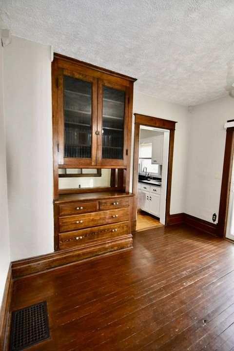 Tiny photo for 203 Denver Street, Bloomington, IL 61701 (MLS # 12537892)