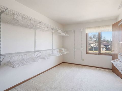 Tiny photo for 5722 Doe Circle, Westmont, IL 60559 (MLS # 12585801)