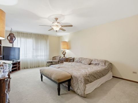 Tiny photo for 5722 Doe Circle, Westmont, IL 60559 (MLS # 12585801)