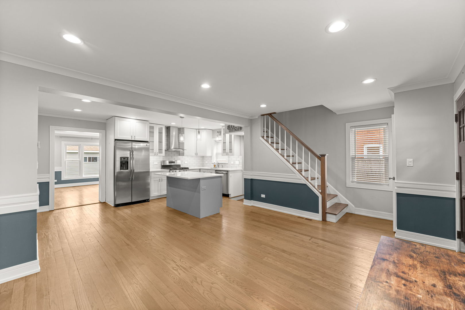 7805 W Balmoral Avenue