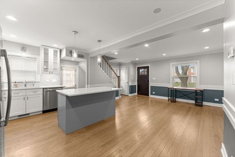 Tiny photo for 7805 W Balmoral Avenue, Chicago, IL 60656 (MLS # 12616122)