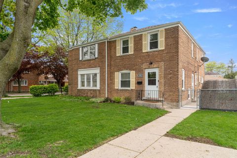 Photo of 7805 W Balmoral Avenue, Chicago, IL 60656 (MLS # 12616122)