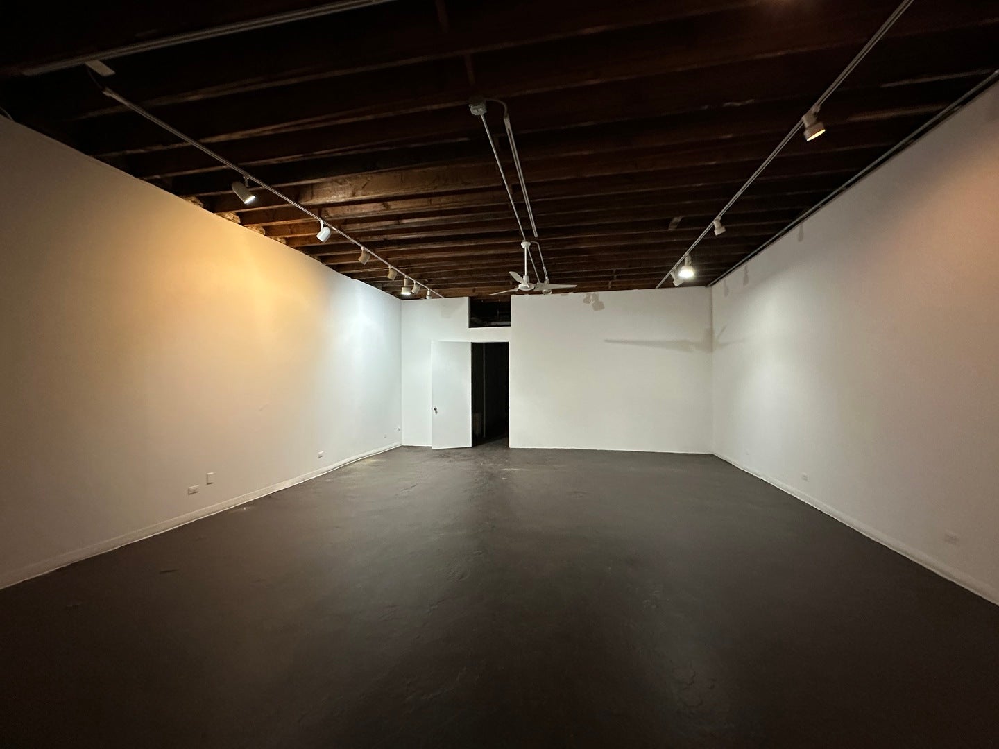 245 W North Avenue
