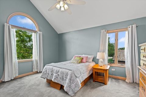 Tiny photo for 17917 W Pond Ridge Circle, Gurnee, IL 60031 (MLS # 12437635)