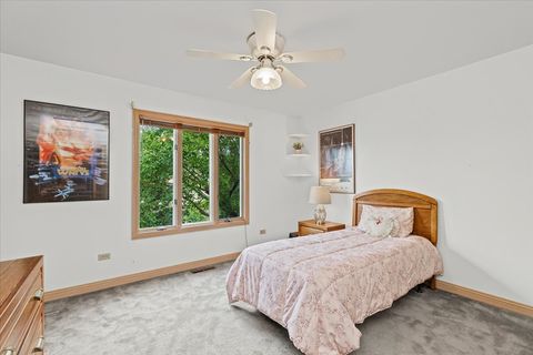 Tiny photo for 17917 W Pond Ridge Circle, Gurnee, IL 60031 (MLS # 12437635)