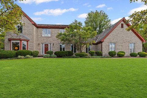 Photo of 17917 W Pond Ridge Circle, Gurnee, IL 60031 (MLS # 12437635)