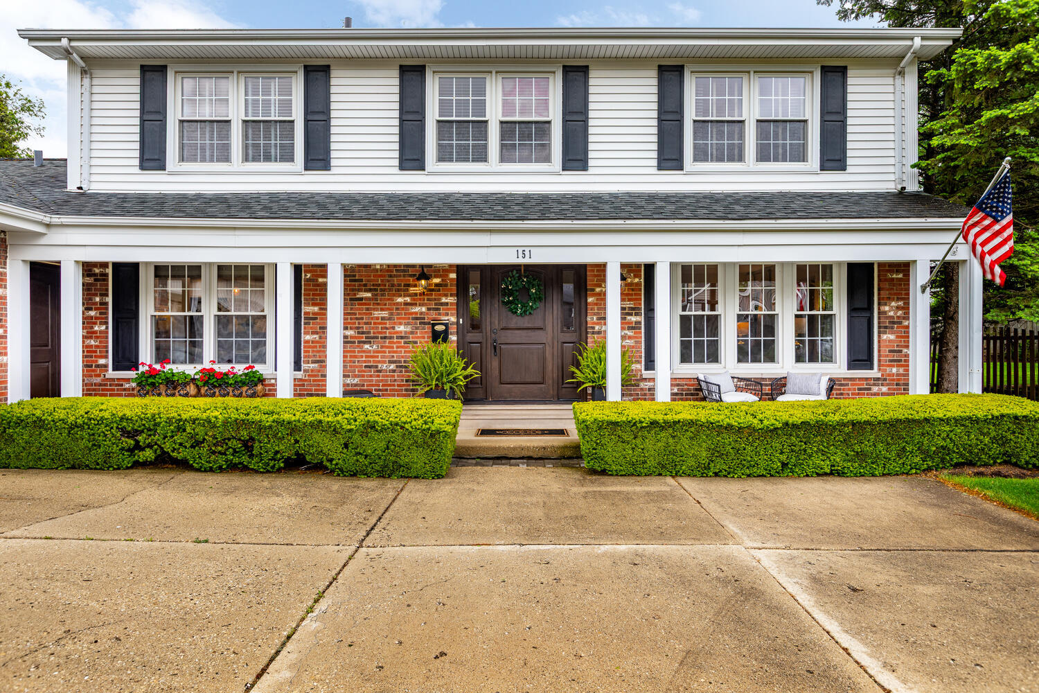 2S151 Stratford Road