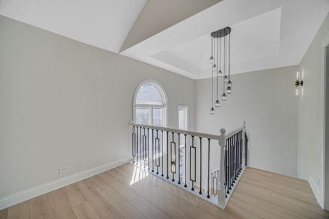 Tiny photo for 424 Ashbury Drive, Hinsdale, IL 60521 (MLS # 12540303)