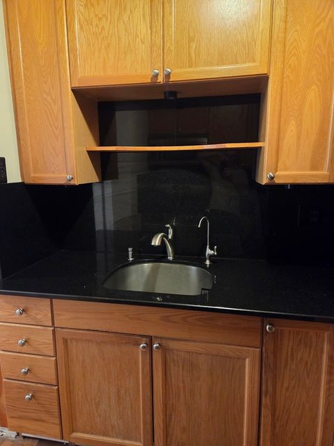 Tiny photo for 6101 N Sheridan Road #1F, Chicago, IL 60660 (MLS # 12539695)