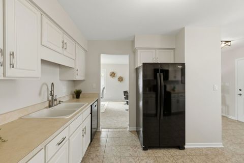 Tiny photo for 1328 Big Horn Trail, Carol Stream, IL 60188 (MLS # 12547804)